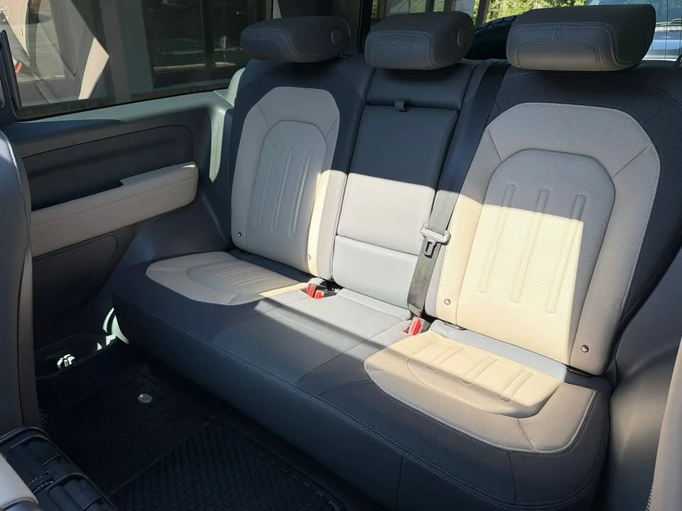 2022 Land Rover Defender L663 - Image 10 of 19