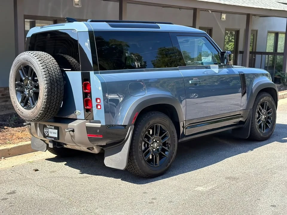 2022 Land Rover Defender L663 - Image 13 of 19