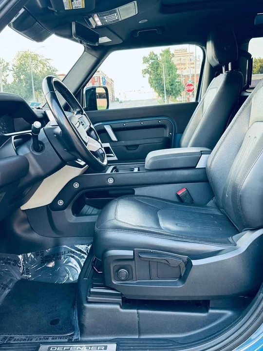 2022 Land Rover Defender L663 - Image 7 of 17