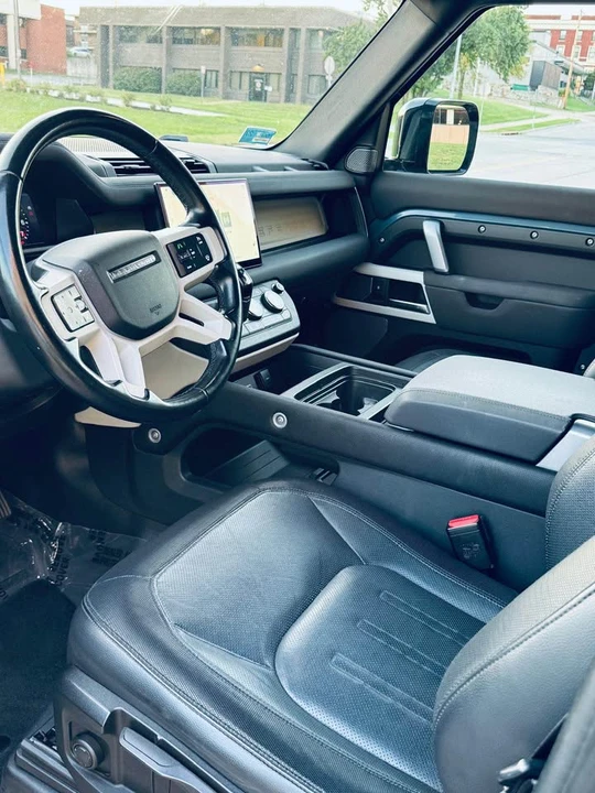 2022 Land Rover Defender L663 - Image 13 of 17