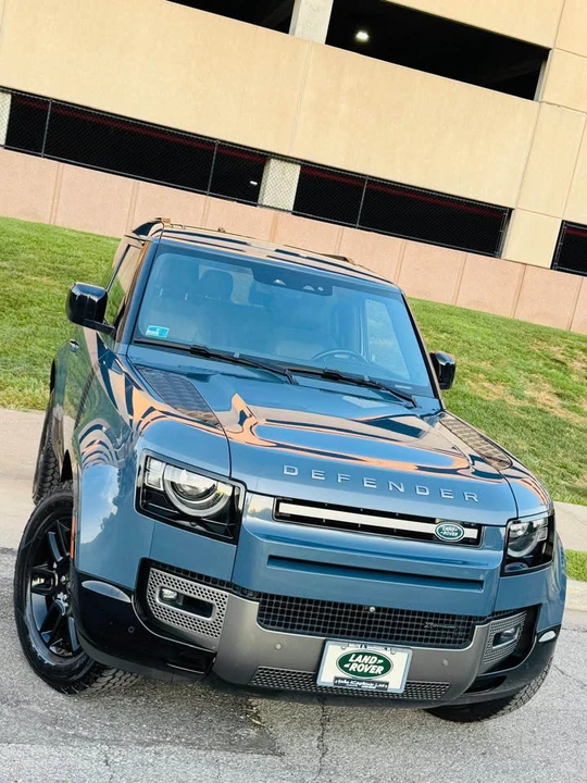 2022 Land Rover Defender L663 - Image 2 of 17