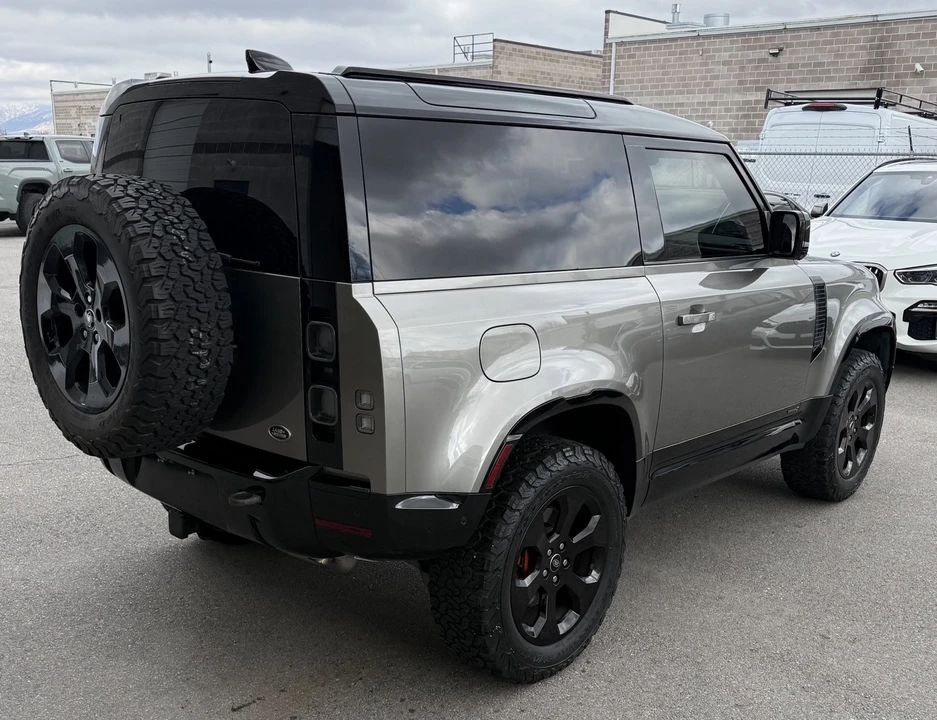 2022 Land Rover Defender L663 - Image 3 of 21