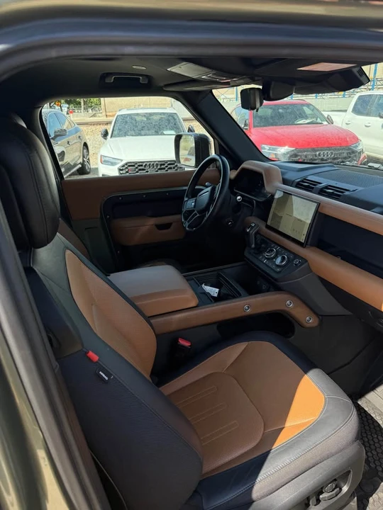 2022 Land Rover Defender L663 - Image 7 of 10