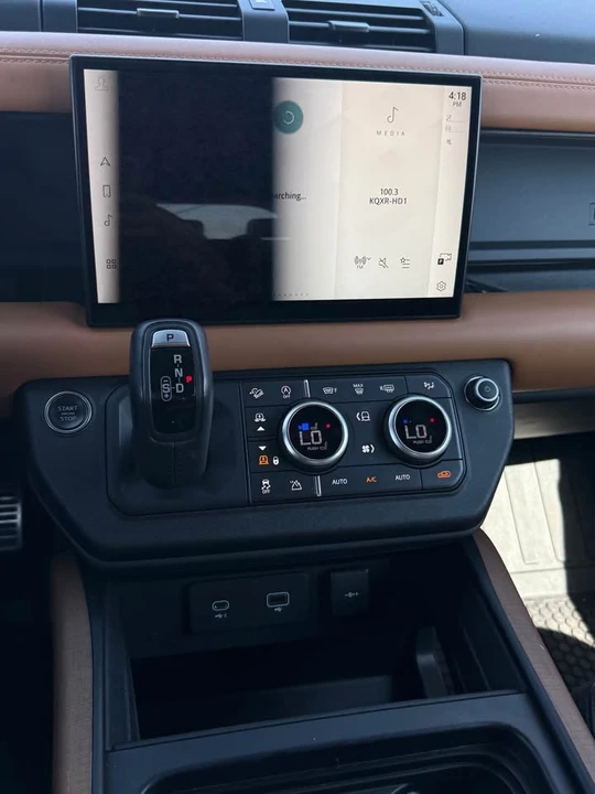 2022 Land Rover Defender L663 - Image 10 of 10