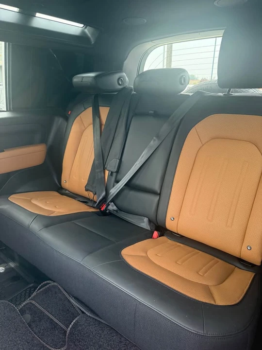 2022 Land Rover Defender L663 - Image 12 of 16