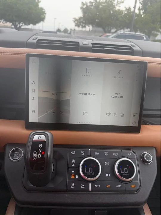 2022 Land Rover Defender L663 - Image 13 of 16