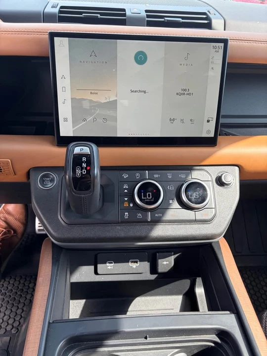 2022 Land Rover Defender L663 - Image 7 of 9