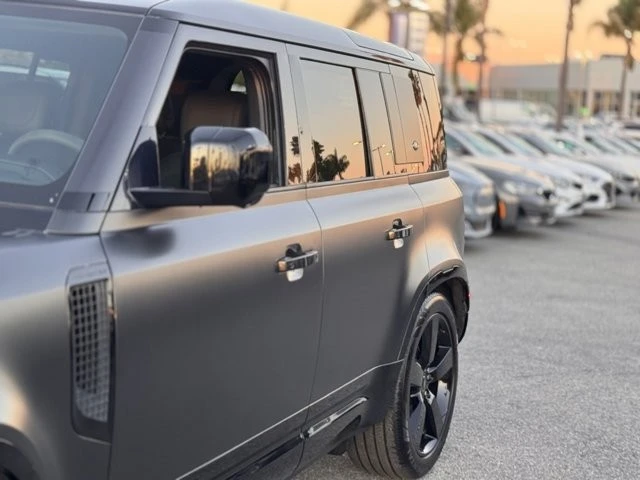 2022 Land Rover Defender L663 - Image 9 of 12
