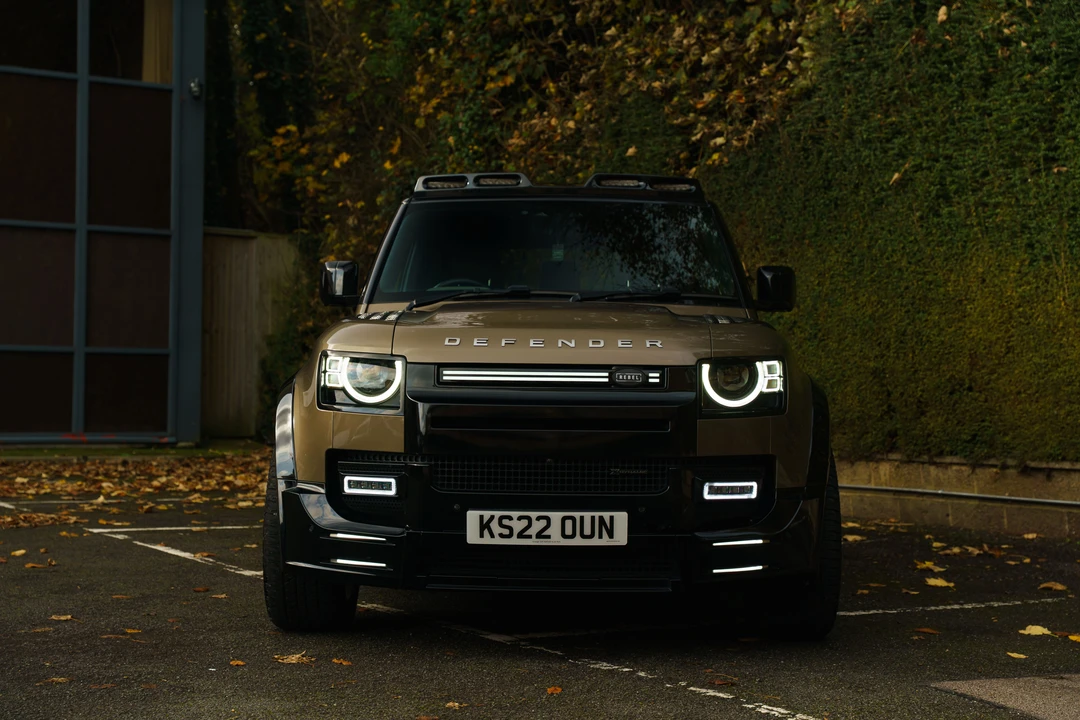 2022 Land Rover Defender L663 - Image 2 of 31