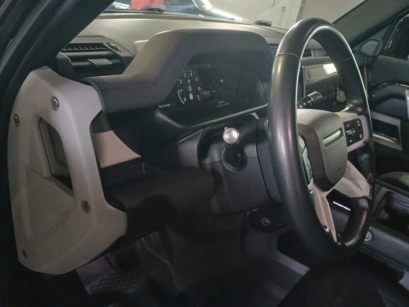 2022 Land Rover Defender L663 - Image 17 of 20