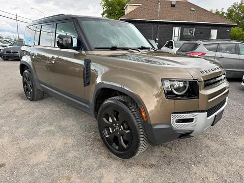 2022 Land Rover Defender SE