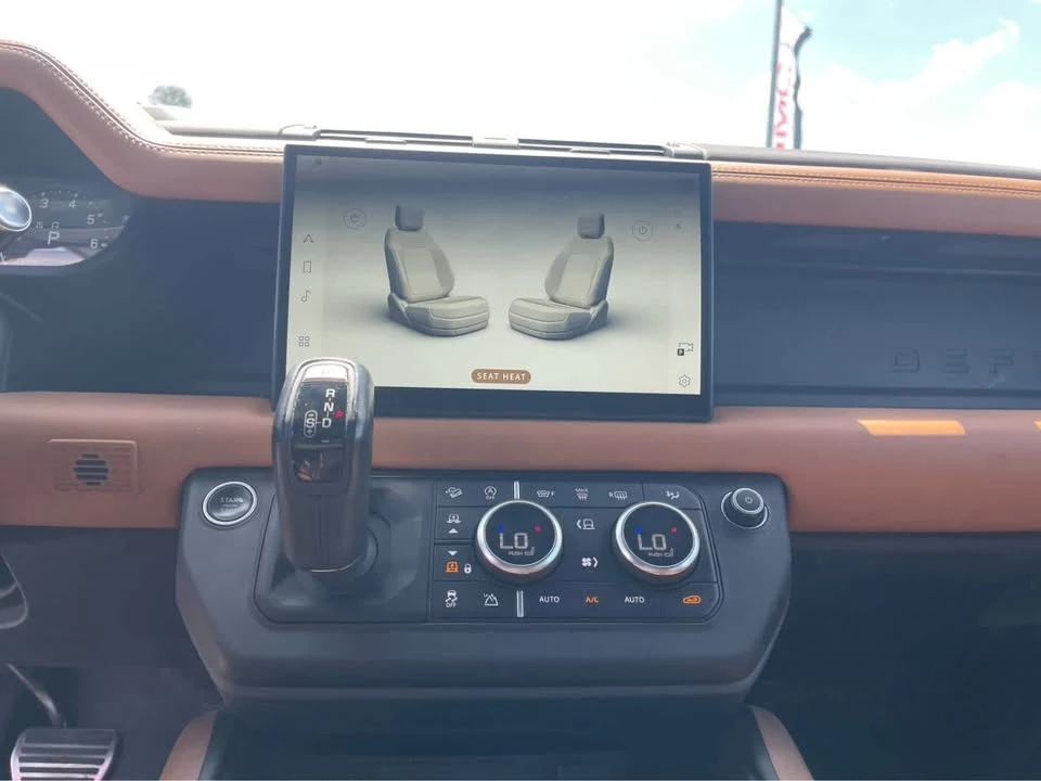 2022 Land Rover Defender L663 - Image 11 of 19