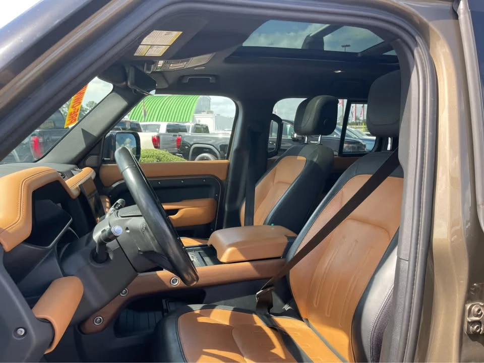 2022 Land Rover Defender L663 - Image 7 of 19