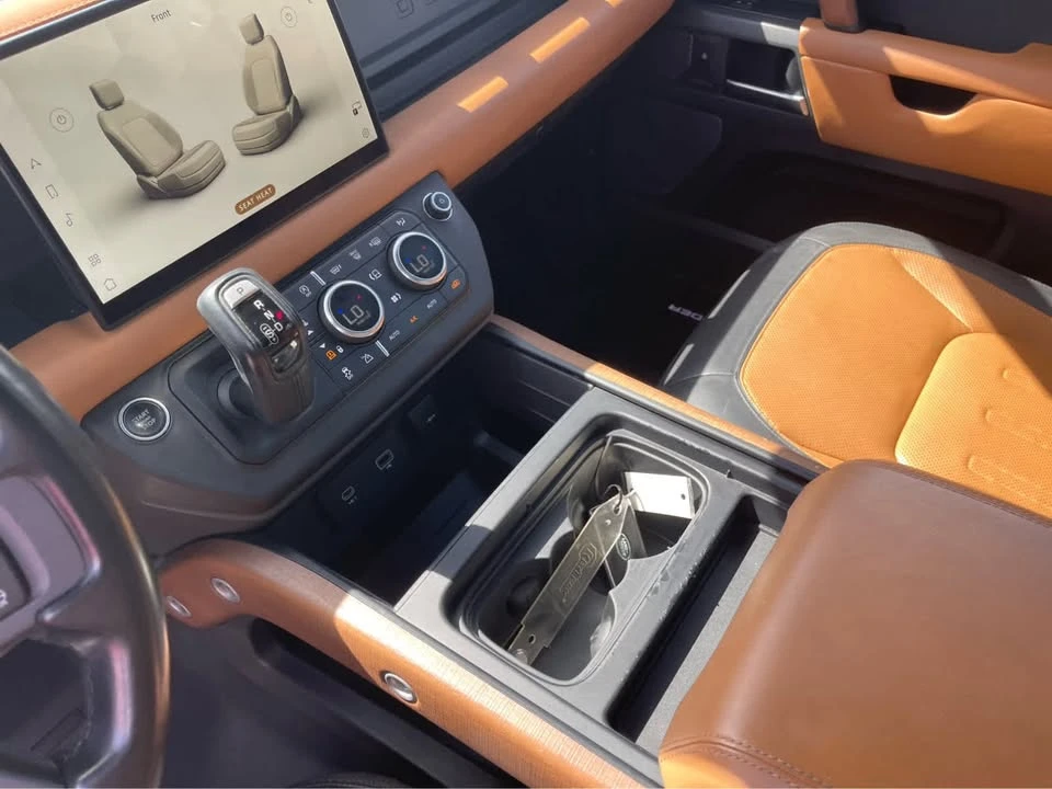 2022 Land Rover Defender L663 - Image 12 of 19