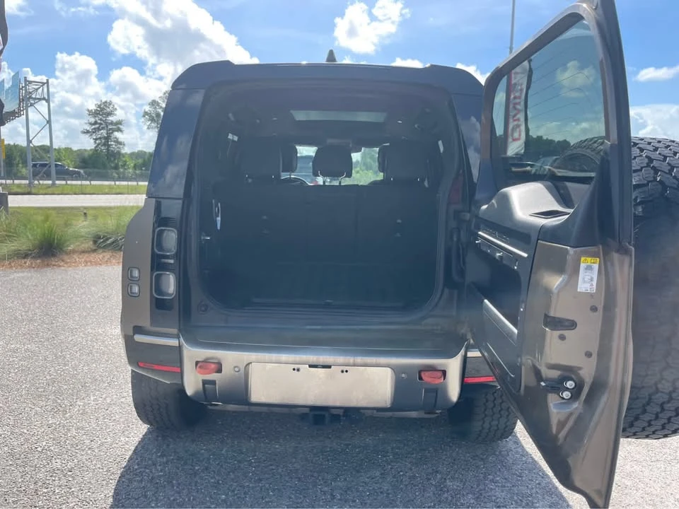 2022 Land Rover Defender L663 - Image 18 of 19