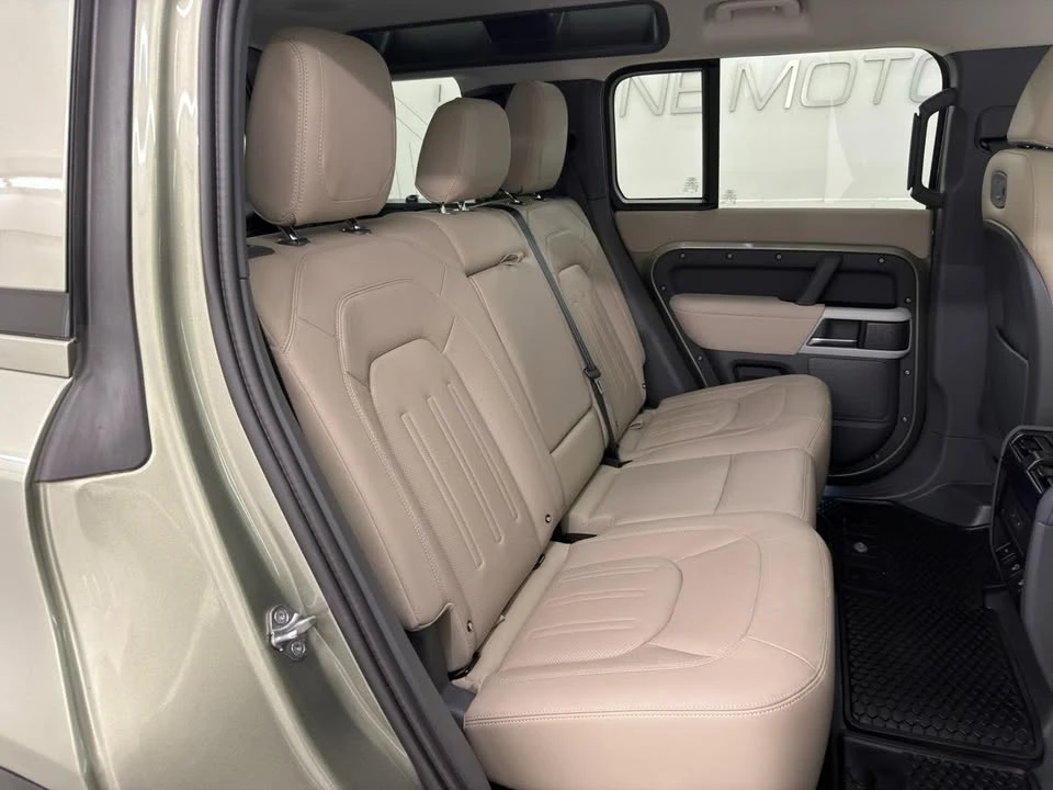 2022 Land Rover Defender L663 - Image 16 of 20