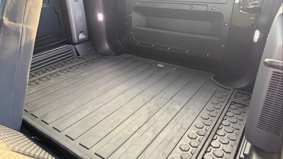 2022 Land Rover Defender L663 - Image 10 of 20