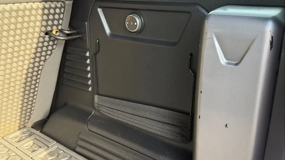 2022 Land Rover Defender L663 - Image 12 of 20