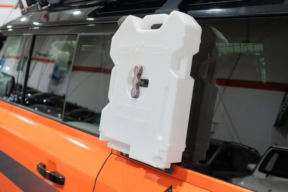 2022 Land Rover Defender L663 - Image 11 of 20