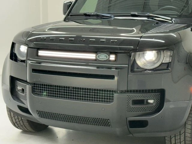2022 Land Rover Defender L663 - Image 9 of 12