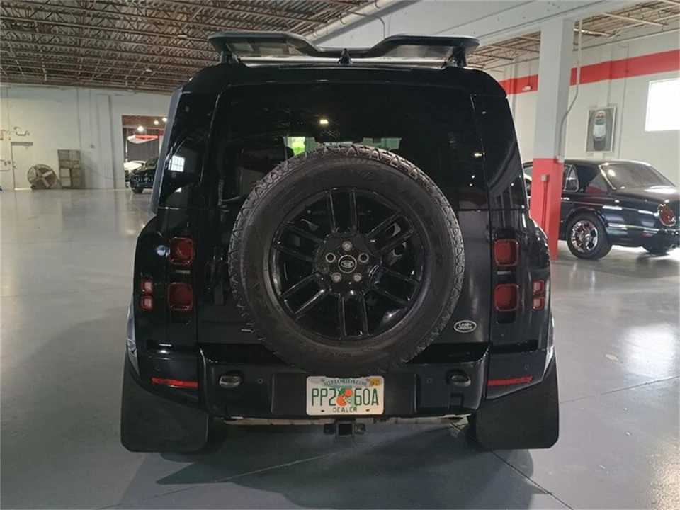 2022 Land Rover Defender L663 - Image 4 of 31