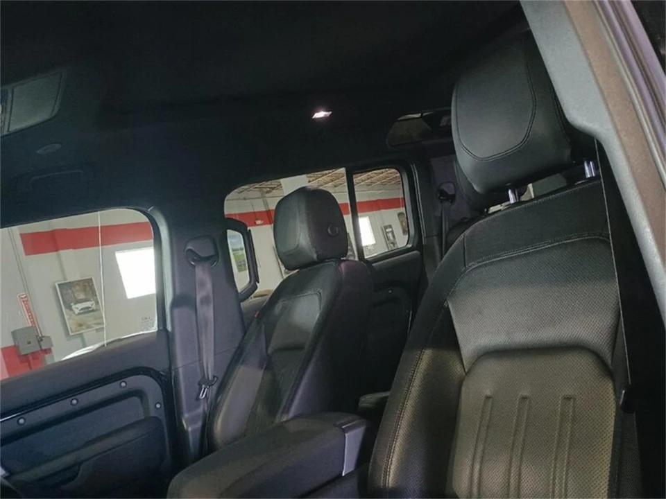 2022 Land Rover Defender L663 - Image 16 of 31