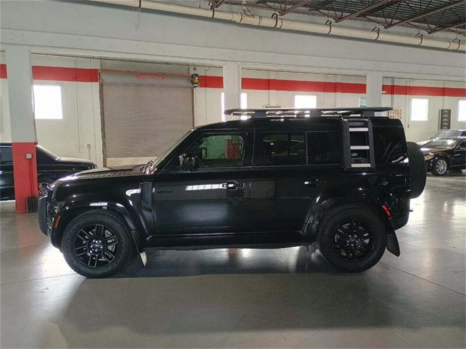 2022 Land Rover Defender L663 - Image 2 of 31