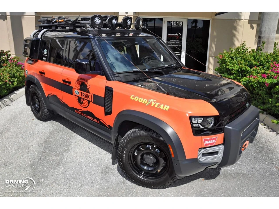2022 Land Rover Defender L663 - Image 2 of 31