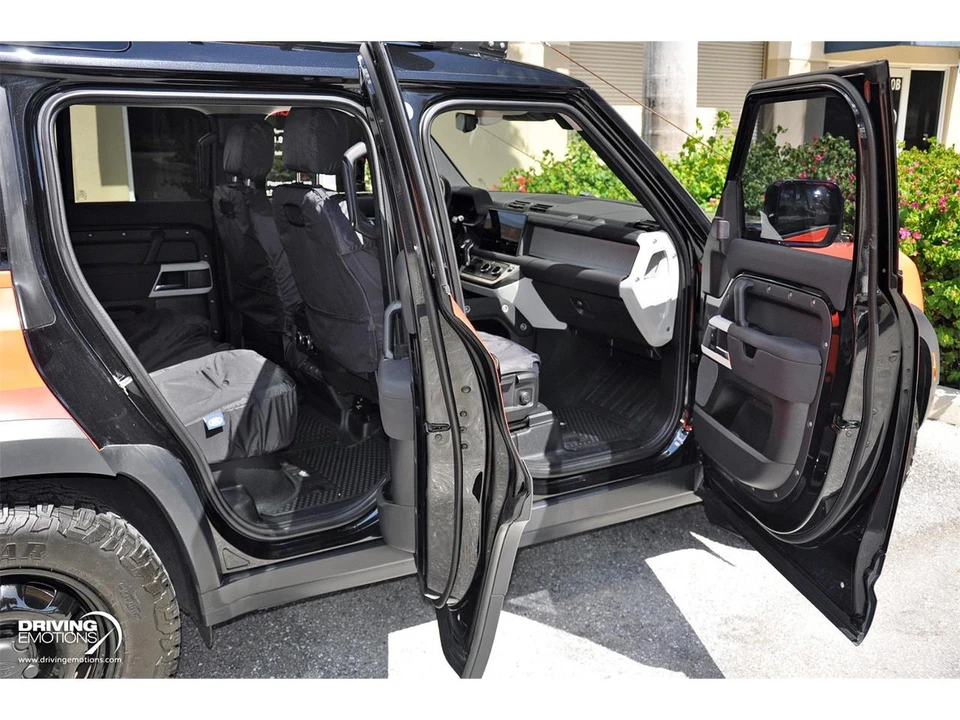 2022 Land Rover Defender L663 - Image 15 of 31