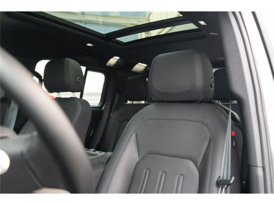 2022 Land Rover Defender L663 - Image 9 of 12