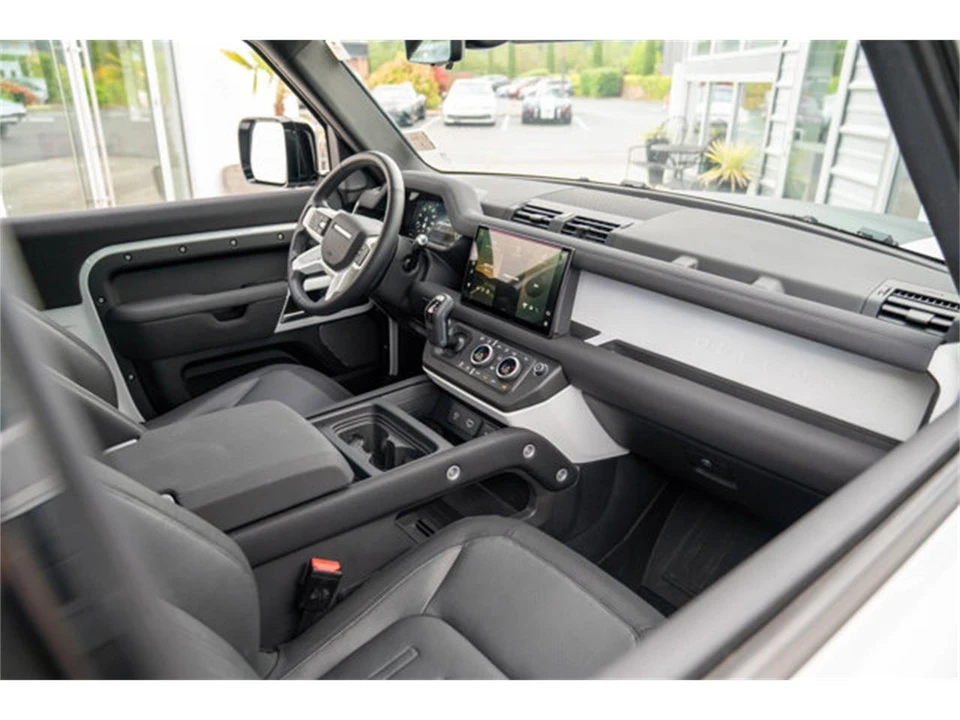 2022 Land Rover Defender L663 - Image 7 of 12