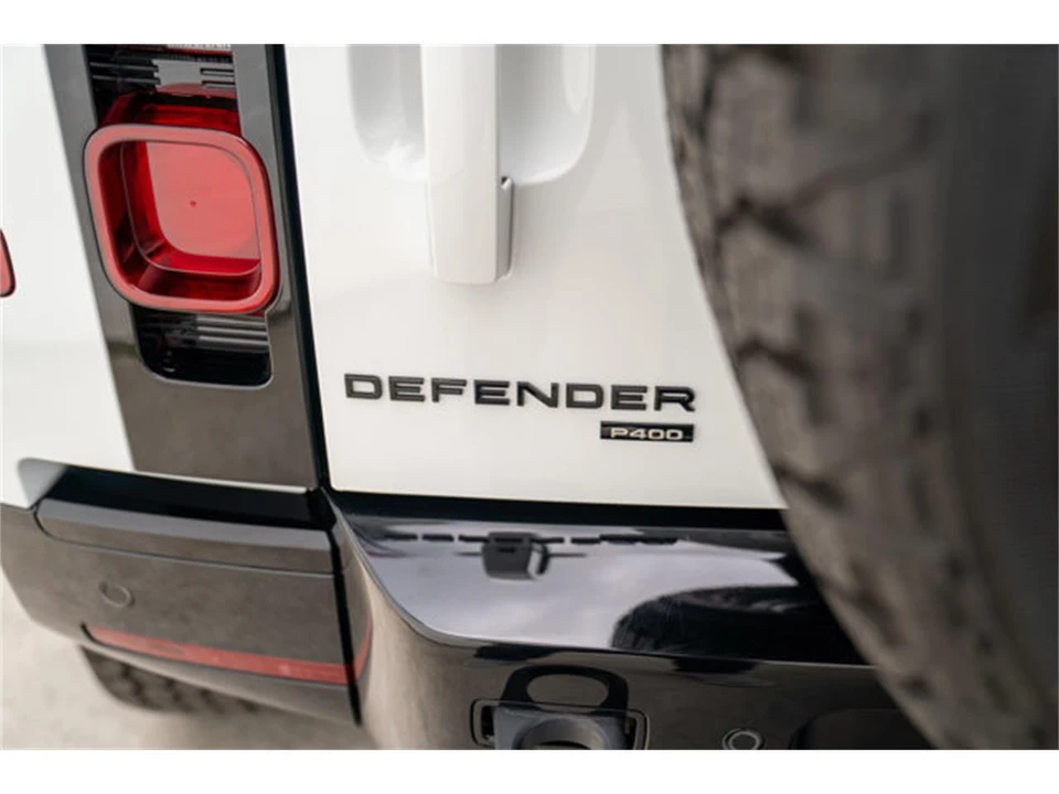 2022 Land Rover Defender L663 - Image 8 of 12