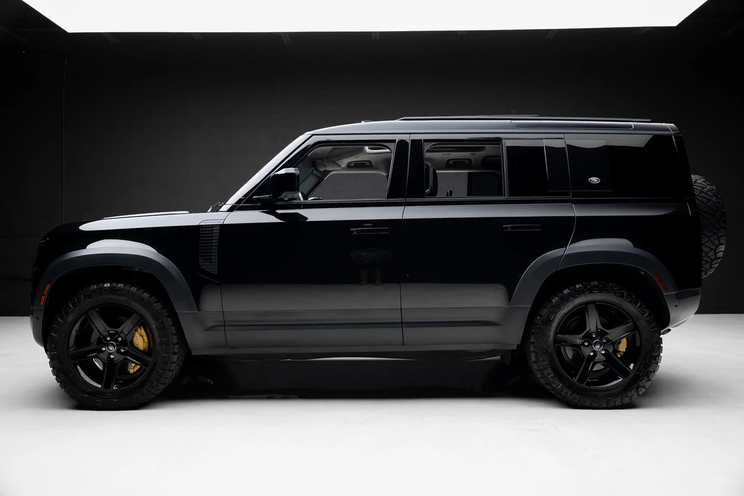 2022 Land Rover Defender L663 - Image 17 of 21