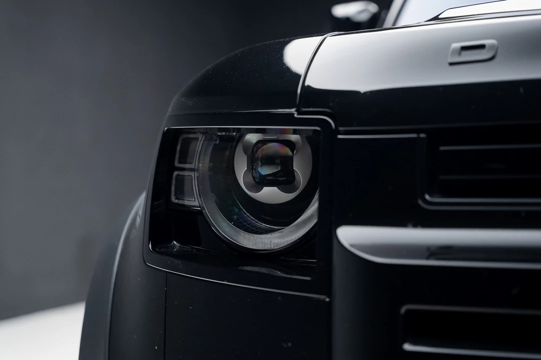 2022 Land Rover Defender L663 - Image 8 of 12