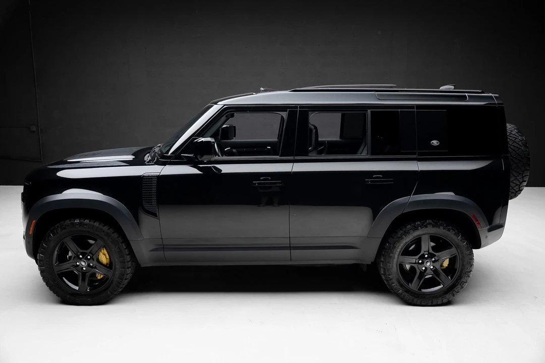 2022 Land Rover Defender L663 - Image 16 of 21