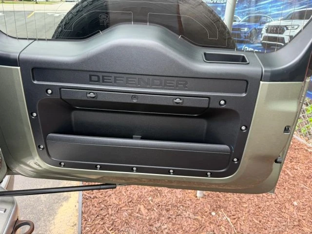 2022 Land Rover Defender L663 - Image 25 of 31