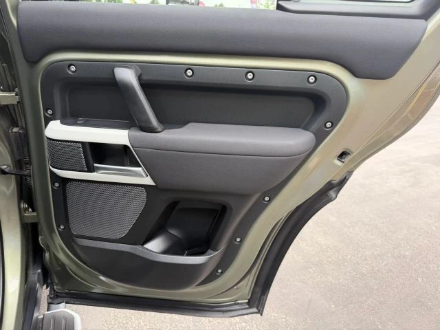 2022 Land Rover Defender L663 - Image 31 of 31