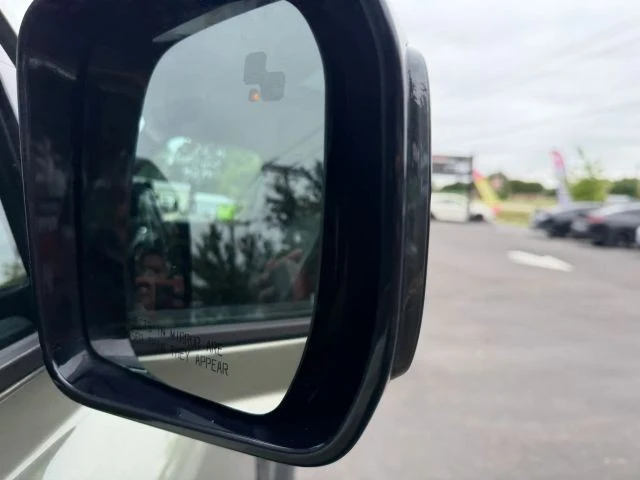 2022 Land Rover Defender L663 - Image 29 of 31