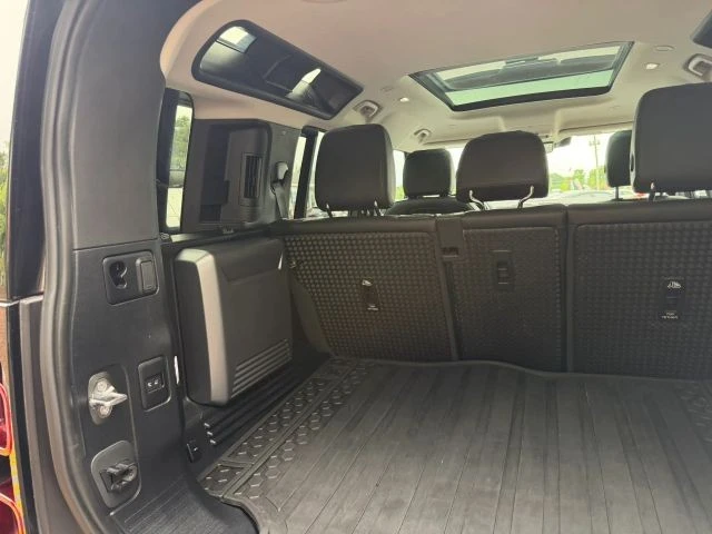 2022 Land Rover Defender L663 - Image 17 of 31