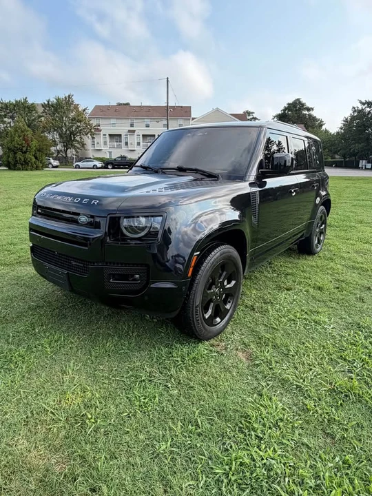 2022 Land Rover Defender L663 - Image 3 of 8