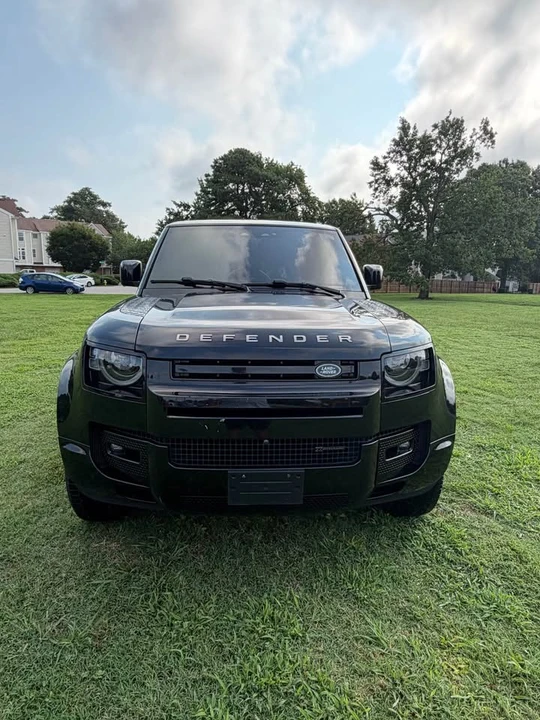 2022 Land Rover Defender L663 - Image 2 of 8