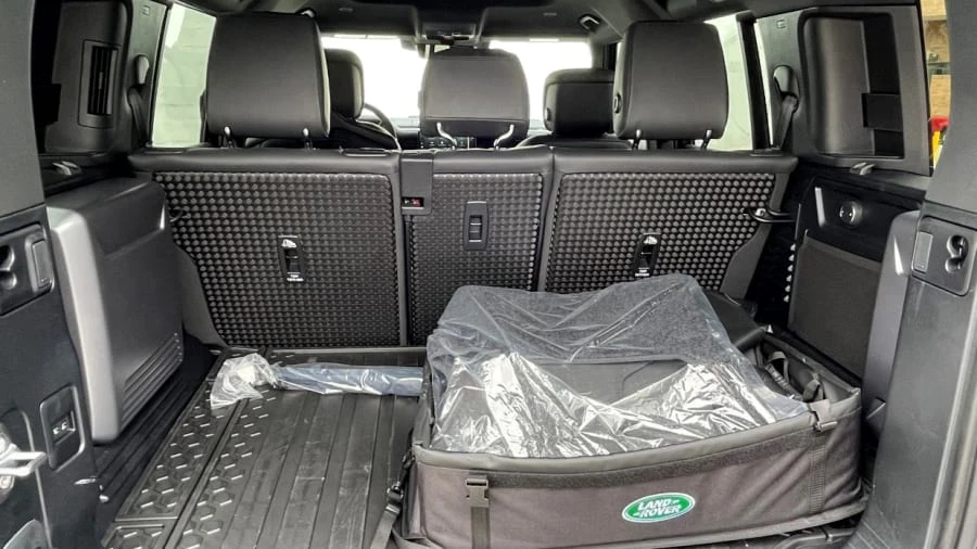 2022 Land Rover Defender V8 - Image 15 of 22