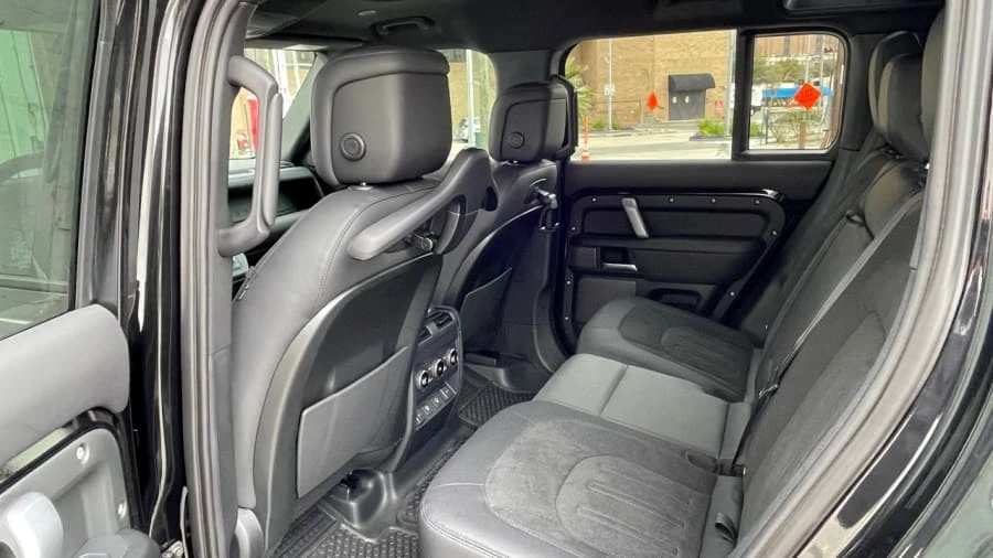 2022 Land Rover Defender V8 - Image 7 of 22