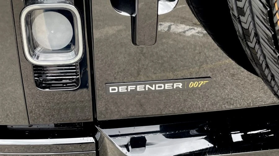 2022 Land Rover Defender V8 - Image 13 of 22