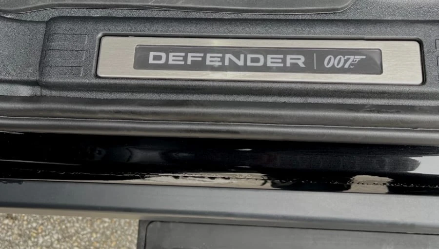 2022 Land Rover Defender V8 - Image 9 of 22