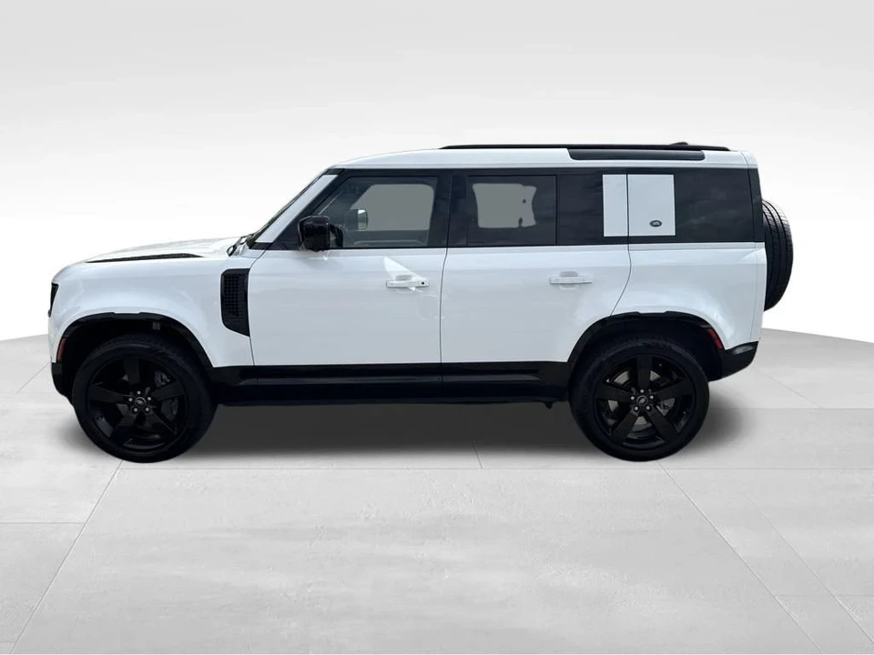 2022 Land Rover Defender L663 - Image 2 of 12