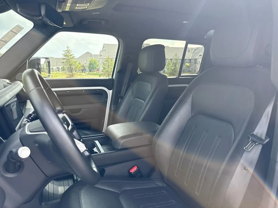 2022 Land Rover Defender L663 - Image 11 of 12