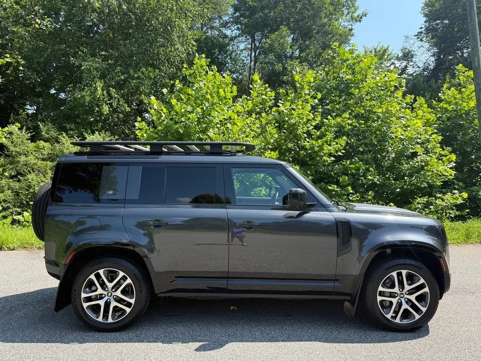 2022 Land Rover Defender L663 - Image 5 of 21