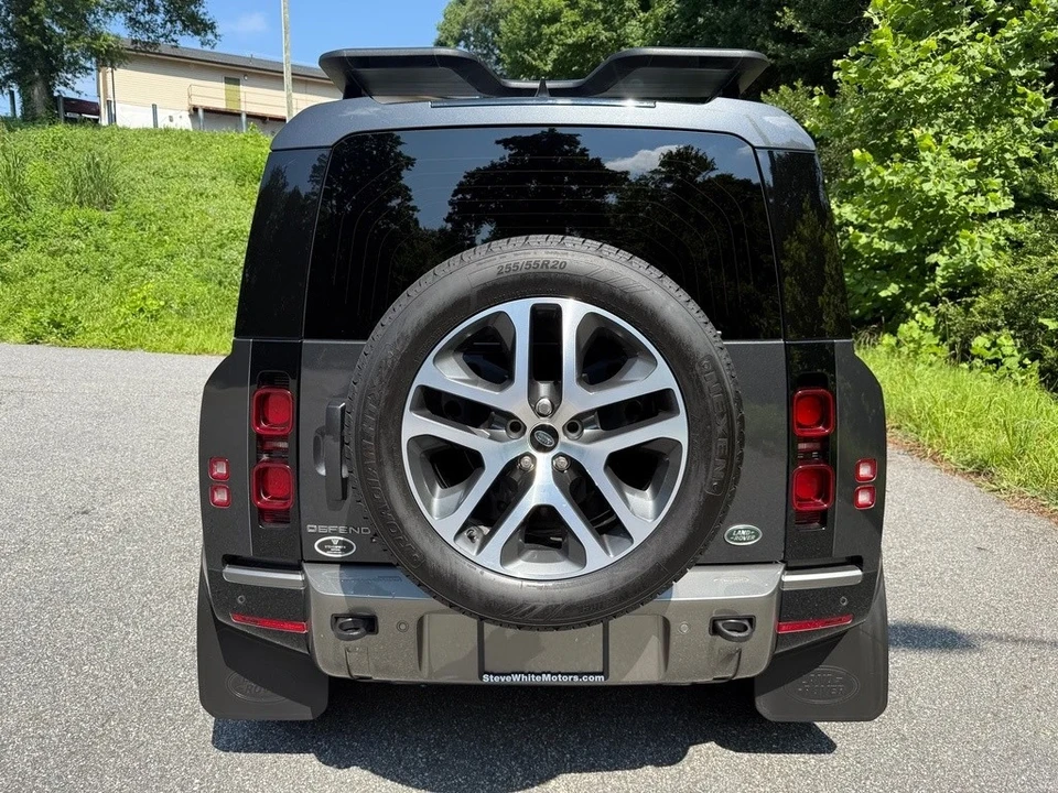 2022 Land Rover Defender L663 - Image 7 of 21