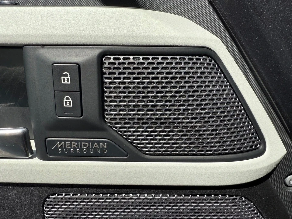2022 Land Rover Defender L663 - Image 13 of 21